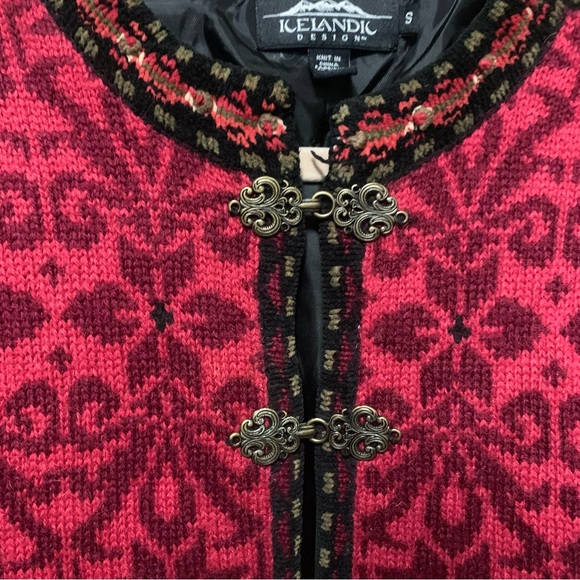 Icelandic Design Red Wool Lined Nordic Holiday Clasps Front Cardigan Size Small - Picture 8 of 13